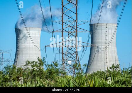 Seminole Generating Station, a coal burning power plant in Palatka ...