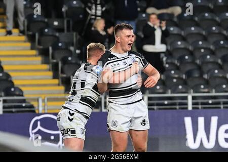 Connor Wynne (23) of Hull FC celebrates his try Stock Photo