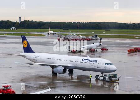 An AIRBUS A321-131 at Hamburg Airport Stock Photo