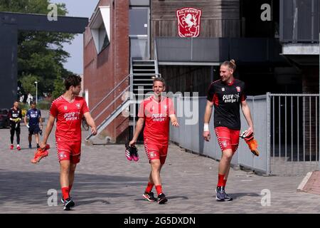 HENGELO, NETHERLANDS - JUNE 26: Kik Pierie of FC Twente, Wout Brama of FC Twente and goalkeeper Lars Unnerstall of FC Twente during the first Training Session of FC Twente of season 2021-2022 at Trainingscentrum Hengelo on June 26, 2021 in Hengelo, Netherlands. (Photo by Marcel ter Bals/Orange Pictures) Stock Photo