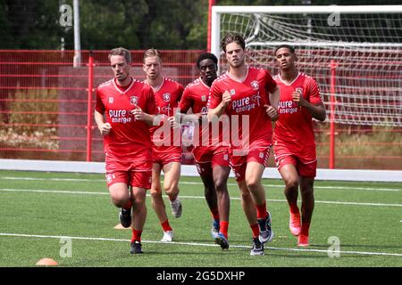 HENGELO, NETHERLANDS - JUNE 26: Wout Brama of FC Twente, Gijs Smal of FC Twente, Queensy Menig, Kik Pierie of FC Twente and Jayden Oosterwolde of FC Twente during the first Training Session of FC Twente of season 2021-2022 at Trainingscentrum Hengelo on June 26, 2021 in Hengelo, Netherlands. (Photo by Marcel ter Bals/Orange Pictures) Stock Photo