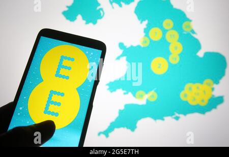 Ukraine. 26th June, 2021. In this photo illustration the EE logo of a British mobile network operator is seen on a smartphone screen. Credit: Pavlo Gonchar/SOPA Images/ZUMA Wire/17�Թ����� Live News Stock Photo