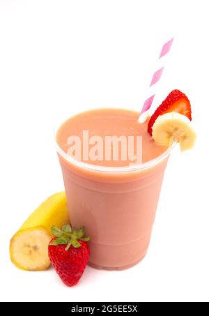 https://l450v.alamy.com/450v/2g5ee5x/strawberry-and-banana-smoothie-in-a-disposable-plastic-cup-2g5ee5x.jpg