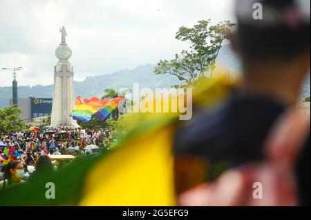 San Salvador, El Salvador. 26th June, 2021. General view of members of the LGBT community marching.Members of the LGBT community march to celebrate pride day months after the Salvadoran Congress archived various law's that would benefit the LGBT community. Credit: Camilo Freedman/ZUMA Wire/Alamy Live News Stock Photo