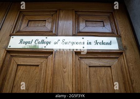 Dublin 2, Dublin City, Ireland, June 11th 2021. Sign on door of RCSI Stock Photo