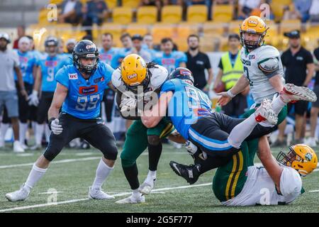 Duisburg, Deutschland. 26th June, 2022. firo : 06/26/2022, American Football,  EFL Season 2022, European League of Football, Rhein Fire Dusseldorf -  Barcelona Dragons Jason AGUEMON, Rhein Fire Credit: dpa/Alamy Live News  Stock Photo - Alamy