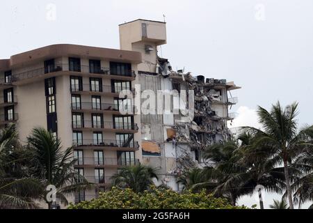 V Collapse Building Surfside FL, USA. 26th June, 2021. General view of the collapsed condo ...