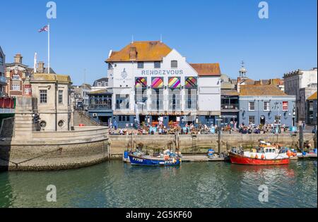 The Anchor Rendevous pub and outdoor dining in Weymouth, a seaside town and holiday resort on the estuary of the River Wey, Dorset, south coast Englan Stock Photo