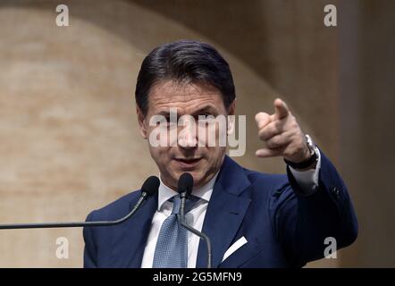 Rome, Italy. 28th June, 2021. Rome 28/06/2021 Press conference by Giuseppe Conte at the Temple of Hadrian Credit: Independent Photo Agency/Alamy Live News Stock Photo