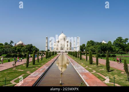 Taj Mahal Front view with Yamuna river, Agra, Uttar Pradesh, India. UNESCO world heritage. Seven wonders of the world Taj Mahal Stock Photo