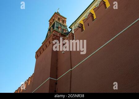 The Commandant's Tower of the Moscow Kremlin view from the Alexander Garden on a spring day. The architecture of the capital of Russia. Stock Photo