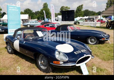 Graham Hills 1961, Blue, Series 1, E-type Jaguar, on display at the 2021 London Classic Car Show Stock Photo