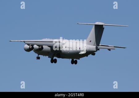 ZE708, a BAe 146 C3 operated by 32 Squadron, Royal Air Force, at Prestwick International Airport in Ayrshire, Scotland. Stock Photo