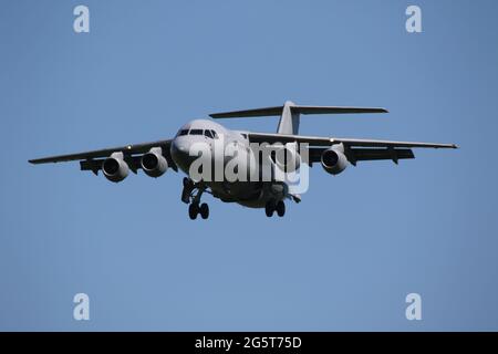 ZE708, a BAe 146 C3 operated by 32 Squadron, Royal Air Force, at Prestwick International Airport in Ayrshire, Scotland. Stock Photo