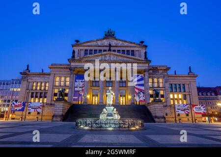 BERLIN, GERMANY, FEBRUARY - 16, 2017: The Konzerthaus building and the memorial of Friedrich Schiller Gendarmenmarkt square at dusk. Stock Photo