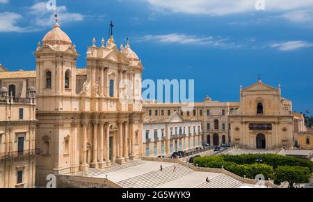 Noto, Syracuse, Sicily, Italy. View across Piazza Municipio to the Cathedral of San Nicolò from rooftop terrace of the Church of San Carlo al Corso. Stock Photo