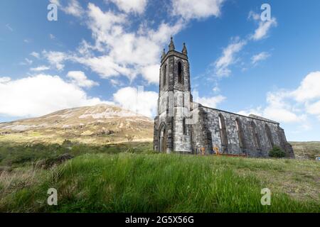 Abandoned church with Mount Errigal in the background. Dunlewey. Donegal. Ireland Stock Photo
