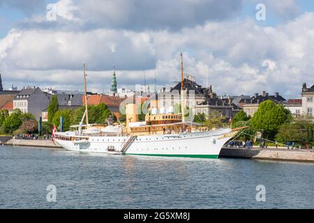 Her Danish Majesty's Yacht Dannebrog (A540) in front of Amalienborg palace in Copenhagen, Denmark Stock Photo