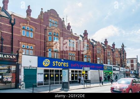 Masjid-E-Tauheed has been in existence since 1972 and it was originally known as Madrassa Quwwatul Islam, 236-238 High Street North, Newham, London Stock Photo