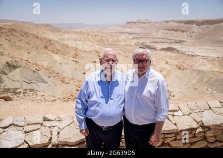 Negev, Israel. 02nd July, 2021. Federal President Frank-Walter Steinmeier (r) and Israeli President Reuven Rivlin visit the Zin Valley in the Awdad National Park in the Negev Desert at the burial site of the founder of the State of Israel, David Ben-Gurion and Paula Ben-Gurion. The German President's state visit to Israel ends after three days. Credit: Kay Nietfeld/dpa/Alamy Live News Stock Photo