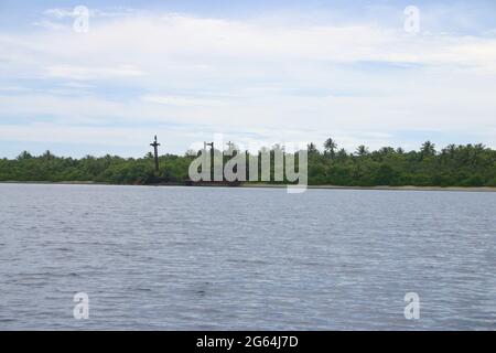 Jaluit atoll, Marshall Islands - Rusted Japanese WWII ship Stock Photo