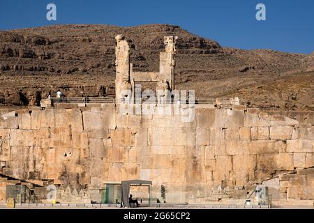 Persepolis, the great staircase, and platform, xerxes gate, ceremonial capital of Achaemenid empire, Fars Province, Iran, Persia, Western Asia, Asia Stock Photo