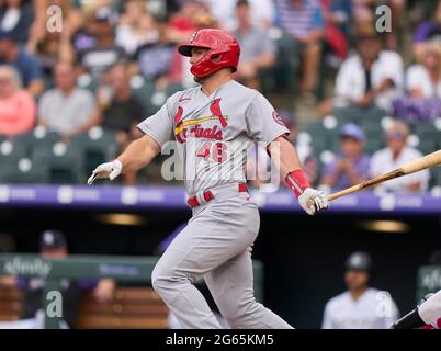 The bat, man: Cardinals Goldschmidt swings new lab-designed