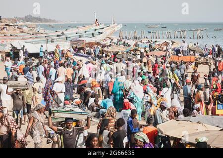 Fish market - Mbour, Sénégal Stock Photo