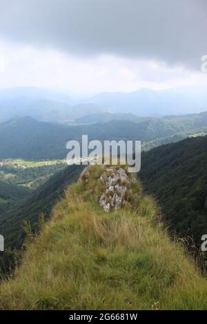 A sign on the side of a mountain Stock Photo