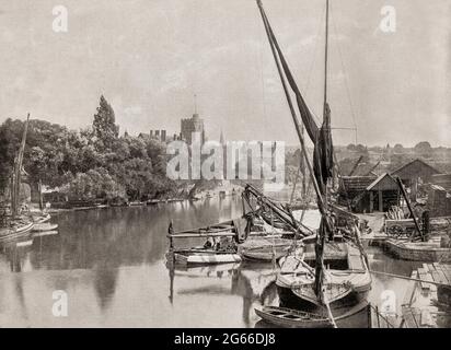 A late 19th century view of sailing boats on the River Medway as it runs through the centre of Maidstone, the largest town in Kent, England. A settlement since Neolithic times, the Romans have left their mark there as did the Normans set up a shire moot, and religious organisations established an abbey at Boxley, hospitals and a college for priests. The town also played a key role during the Peasants' Revolt of 1381. The rebel priest, John Ball, had been imprisoned there and was freed by Kentish rebels under the command of Wat Tyler, who is reputed to have been a resident of the town. Stock Photo