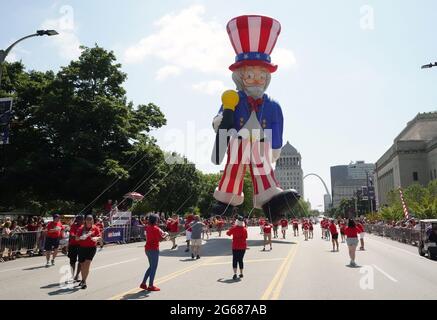 St. Louis, United States. 03rd July, 2021. A large Uncle Sam balloon is pulled through the America's Birthday Party Parade in downtown St. Louis on Saturday, July 3, 2021. Photo by Bill Greenblatt/UPI Credit: UPI/Alamy Live News Stock Photo