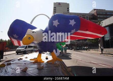St. Louis, United States. 03rd July, 2021. A large eagle balloon is inflated before the start of America's Birthday Party Parade in downtown St. Louis on Saturday, July 3, 2021. Photo by Bill Greenblatt/UPI Credit: UPI/Alamy Live News Stock Photo