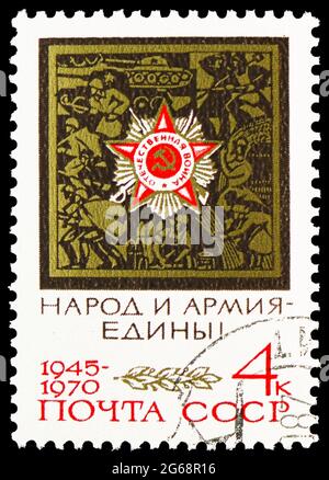 MOSCOW, RUSSIA - DECEMBER 16, 2020: Postage stamp printed in Soviet Union shows Order of the Patriotic War, 25th Anniversary of Victory in Second Worl Stock Photo