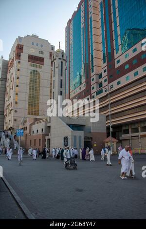 Masjid al-Jinn or Jinn Mosque in Mecca. Lifestyle in Mecca city. Outskirts of Mecca - Saudi Arabia: 27 August 2018 Stock Photo