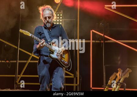 Max Gazze durante Max Gazze - La matematica dei rami 2021, Concerto cantante italiano in Udine, Italia, 03 luglio 2021 Stock Photo