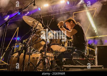 Max Gazze durante Max Gazze - La matematica dei rami 2021, Concerto cantante italiano in Udine, Italia, 03 luglio 2021 Stock Photo