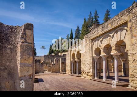 Upper Basilical Hall in the administrative area of the 10th century fortified palace and city of Medina Azahara, also known as Madinat al-Zahra, Cordo Stock Photo