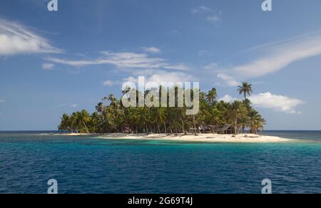 Postcard picture of idyllic island paradise with palm trees in San Blas Islands, Panama. Stock Photo