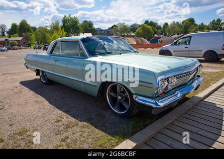 1963-chevy-impala-2-door-