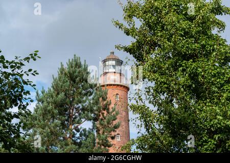 Der Leuchtturm Darßer Ort in den Dünen des Weststrandes von Prerow auf dem Darß Stock Photo