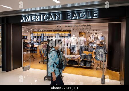 American Eagle Outfitters, Accessories