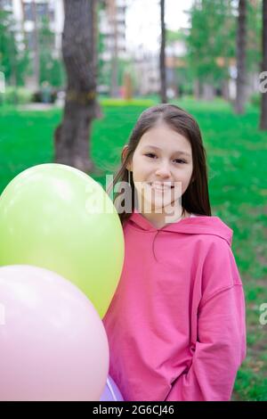 Teen Birthday Balloons and Decorations, Pretty in Pink