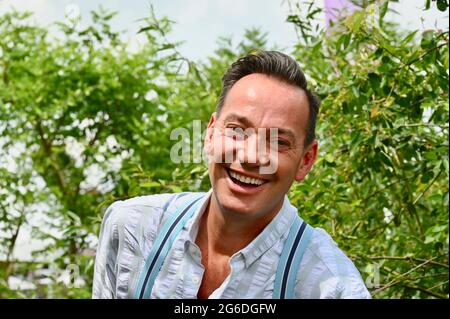 East Molesey, Surrey, UK. 05th July, 2021.Craig Revel Wood, The show returns after being cancelled last year due to coronavirus lockdowns. Press Preview, RHS Hampton Court Palace Garden Festival, Hampton Court, Surrey Credit: michael melia/Alamy Live News Stock Photo