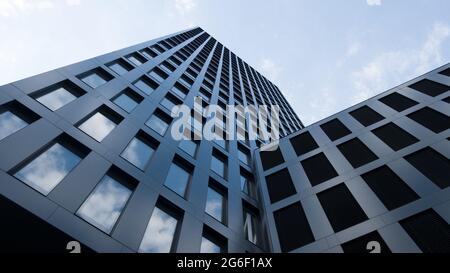 Details of a skyscraper from a frog's eye perspective Stock Photo - Alamy