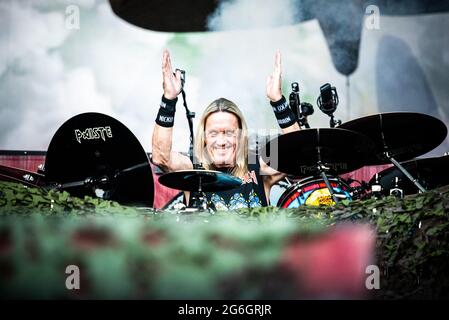 ZURICH, HALLENSTADION, SWITZERLAND: Nico McBrain, drummer of the British band Iron Maiden, performing live on stage at the Hallenstadion in Zurich, for the “Legacy of Beast” world tour 2018 Stock Photo