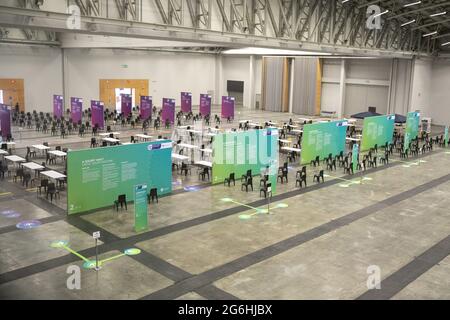 Cape Town. 6th July, 2021. Photo taken on July 6, 2021 shows an interior view of the mass COVID-19 vaccination center inside the Cape Town International Convention Center ahead of its opening, in Cape Town, South Africa. South African local authorities on Tuesday announced that Cape Town International Convention Center, a leading convention center in Africa, will serve as a mass COVID-19 vaccination center from Wednesday and will be one of the largest and most sophisticated vaccination sites in the country. Credit: Lyu Tianran/Xinhua/Alamy Live News Stock Photo