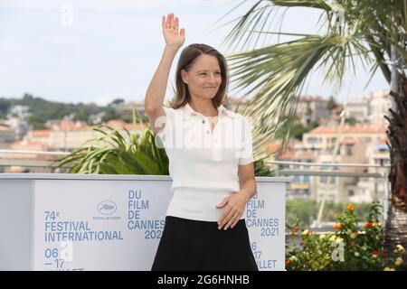 July 6, 2021, Cannes, Provence Alpes Cote d'Azur, France: Guest of honor at the Opening Ceremony, JODIE FOSTER is to be presented with an honorary Palme d'Or as part of the 74th annual Cannes Film Festival in Cannes, France. (Credit Image: © Mickael Chavet via ZUMA Wire) Stock Photo