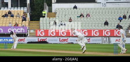 Birmingham, UK. 06th July, 2021. Men's Cricket - LV= County Championship Group One - Warwickshire Bears v Durham Credit: SPP Sport Press Photo. /Alamy Live News Stock Photo