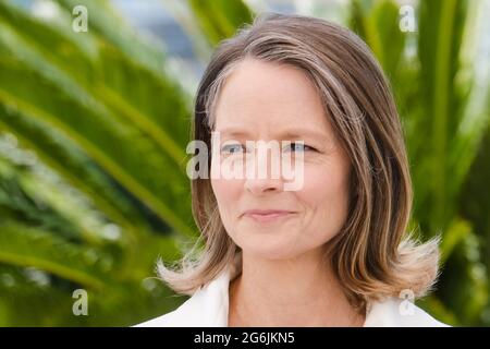 Palais des festivals, Cannes, France. 6th July, 2021. Jodie Foster poses at the Photocall for An Audience with. Picture by Credit: Julie Edwards/Alamy Live News Stock Photo