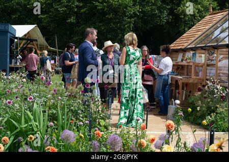 East Molesey, Surrey, UK. 5th July, 2021. Celebrities at the RHS Hampton Court Cut Flower garden. Credit: Maureen McLean/Alamy Stock Photo